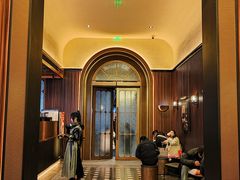 -瑞幸咖啡(江汉路中山大道店)