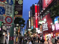 -一兰拉面(新宿中央东口店)