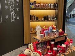 零售区-星巴克(北京环球金融中心店)