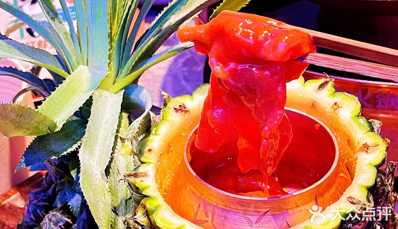 看👀深圳有个萌萌哒的熊猫烫🐼火锅