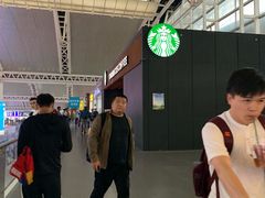 -星巴克(广州南站A18检票口楼上)