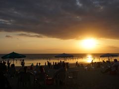 -库塔海滩