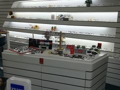 -优视力蔡司眼镜验配中心(越秀城市广场奥莱店)