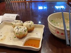 -东泰祥生煎馆(陕西南路店)