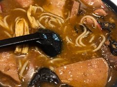 -肥汁米蘭香港米线(长宁来福士店)