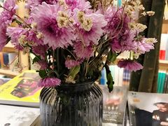 -猫的天空之城概念书店(杭州南宋御街店)