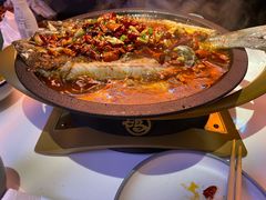 -鸣记脆皮烤鱼·海鲜烤鱼(三八广场店)