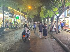 -官亭路小吃一条巷