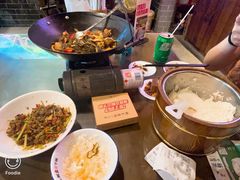 -富正毅三下锅·湘西韵味(天门山索道店)