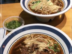 -霸蛮湖南菜·牛肉粉(荣京西街店)