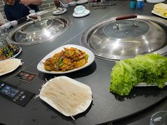 -关东情铁锅炖(迎春大街店)