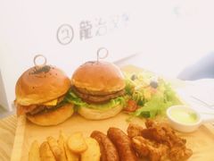 -龙治汉堡(中华城店)