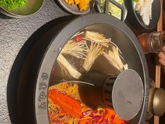 -晓宇重庆火锅(西安荟聚店)