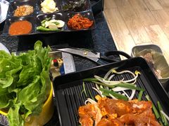 -烤路里·韩国品质自助烤肉(石路天虹4号店)