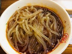 万记特色酸辣粉-万记麻辣烫国展总店