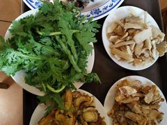 -东巴谷野生菌火锅餐厅