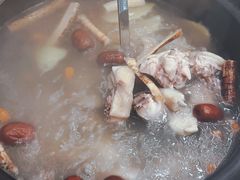 -濠轩阁特色生蚝火锅(水湾路店)
