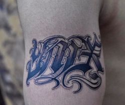 -天道tattoo纹身穿孔工作室