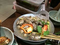 -大头虾越式风味餐厅(光明广场店)