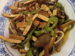 干子耳尖-大隐隐于市私房菜(保和小区店)