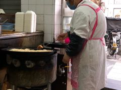 -黄阿姨锅贴大王(万航渡路店)