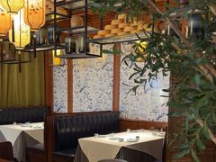 -八府香鸭·啫啫煲(华山路店)