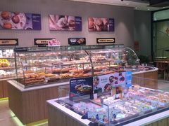 面包甜点陈列柜-巴黎贝甜(华堂新辰汇店)