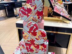 -百盛(万象城店)