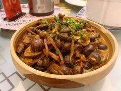 -客家大院·非遗赣南客家菜(郁孤台店)