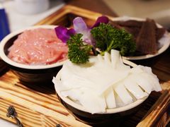 -尚尚仙·酸汤猪手·猪肚鸡火锅(华联万柳购物中心店)