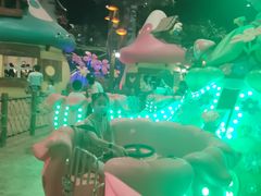 -蓝精灵乐园·世茂精灵之城主题乐园