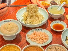 -裕兴记•蟹黄面馆(人民广场店)