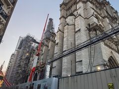 -巴黎圣母院
