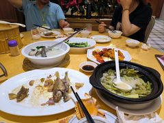 -鹏城人家海鲜酒家·23年老字号(较场尾店)