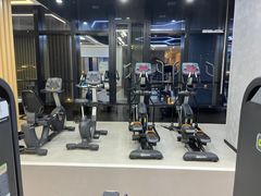 -跃动游泳健身俱乐部(新华传媒店)