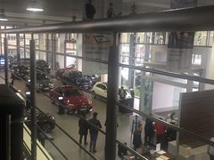 -上海星瀚奔驰4S店(红柳路店)