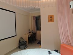 -非凡&佳缘主题公寓(广州大学城gogo新天地店)