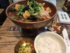-成都你六姐·牛肉冒菜(上海环宇荟店)
