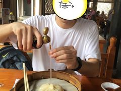 -忆秦园小笼包(惠山古镇总店)