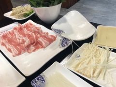 -楼外楼大刀肉传统火锅居(繁荣路店)