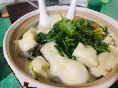 砂锅馄饨-吴淞老街砂锅馄饨(北兴路店)