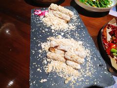 -罗氏十三活虾餐厅(光谷K11购物艺术中心店)