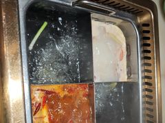 -巴渝瓦肆重庆鲜火锅(宝龙环湖店)