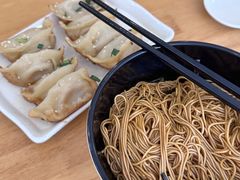 -小姜锅贴(凤凰街店)