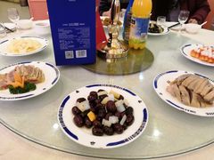 -南京悦客假日酒店