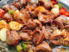 -老东镇啤酒屋海鲜加工·蒸汽海鲜·海鲜烧烤(台东店)