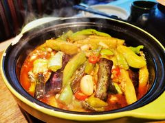 -云海肴·汽锅鸡·云南菜(天山百盛优客店)