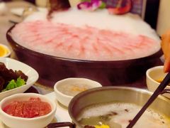 -德天肥牛海鲜火锅(城西银泰店)