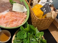 -山缓缓火锅(上海闵行龙湖店)