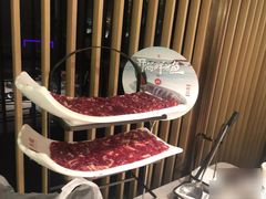 -左庭右院鲜牛肉火锅(浦江欢乐颂店)